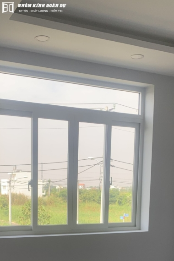 Cửa sổ kéo 4 cánh